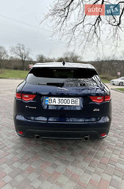 Внедорожник / Кроссовер Jaguar F-Pace 2017 в 