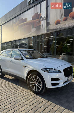 Внедорожник / Кроссовер Jaguar F-Pace 2016 в 