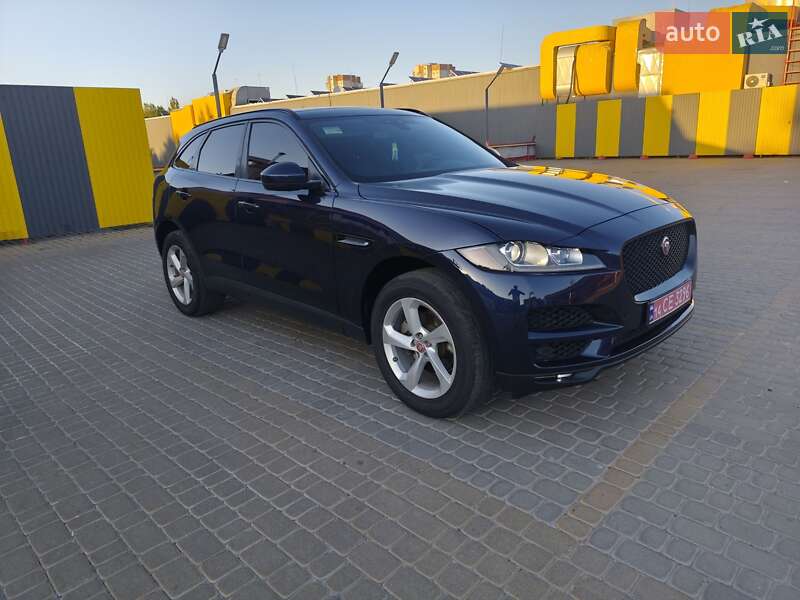Позашляховик / Кросовер Jaguar F-Pace 2018 в 
