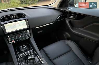 Позашляховик / Кросовер Jaguar F-Pace 2019 в 