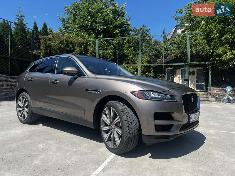 Внедорожник / Кроссовер Jaguar F-Pace 2016 в Василькове
