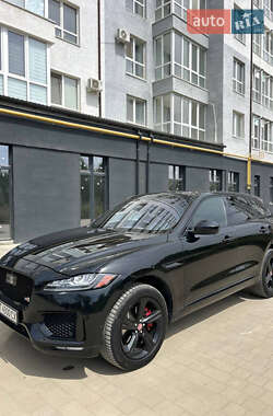 Внедорожник / Кроссовер Jaguar F-Pace 2016 в 