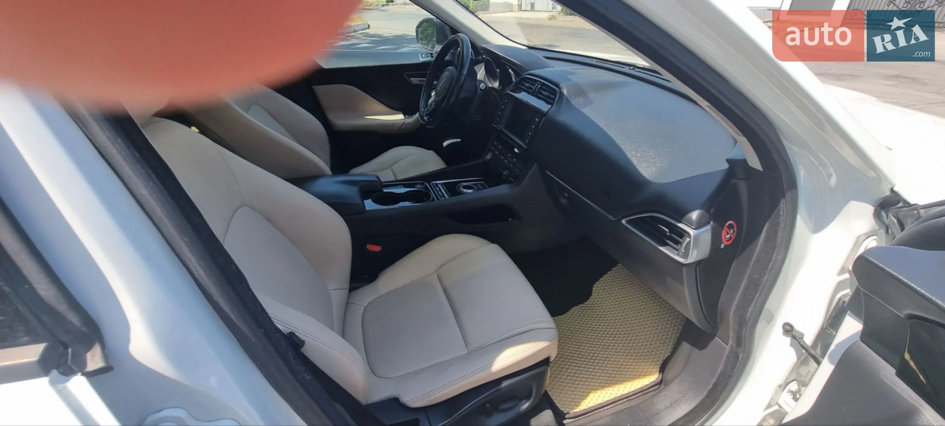 2016 Jaguar F-Pace - мініатюра 17