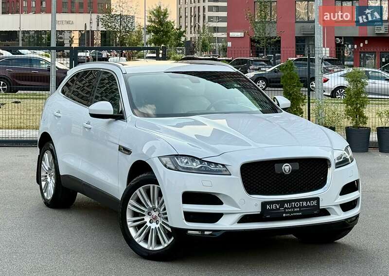 Внедорожник / Кроссовер Jaguar F-Pace 2016 в Киеве