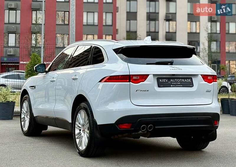 Внедорожник / Кроссовер Jaguar F-Pace 2016 в Киеве