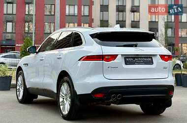 Позашляховик / Кросовер Jaguar F-Pace 2016 в 