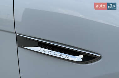 Позашляховик / Кросовер Jaguar F-Pace 2016 в 