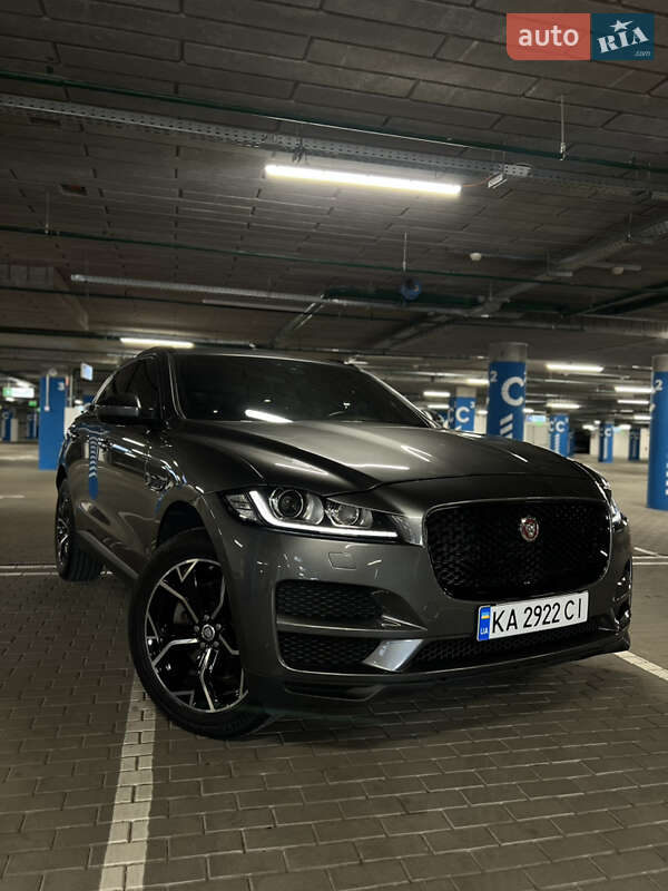 Позашляховик / Кросовер Jaguar F-Pace 2016 в 