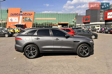 Позашляховик / Кросовер Jaguar F-Pace 2016 в 