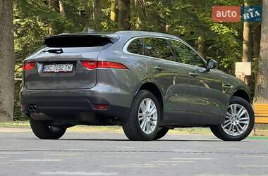 Позашляховик / Кросовер Jaguar F-Pace 2017 в 