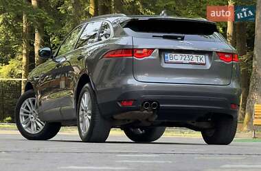 Позашляховик / Кросовер Jaguar F-Pace 2017 в 