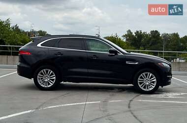 Позашляховик / Кросовер Jaguar F-Pace 2017 в 