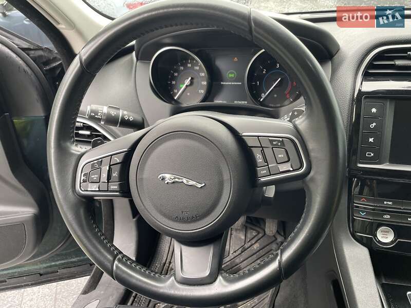 Внедорожник / Кроссовер Jaguar F-Pace 2018 в Киеве