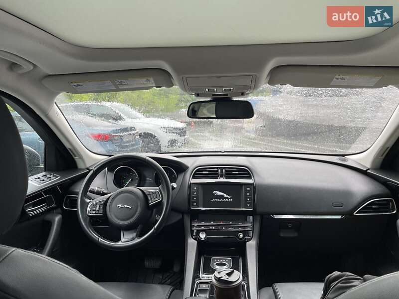 Позашляховик / Кросовер Jaguar F-Pace 2017 в Києві фото 15 Позашляховик / Кросовер Jaguar F-Pace 2017 в Києві