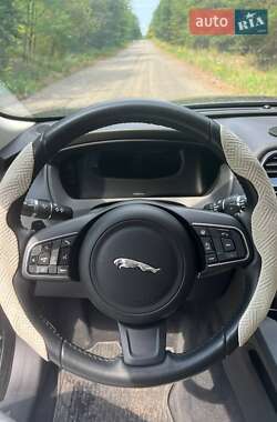 Внедорожник / Кроссовер Jaguar F-Pace 2017 в 