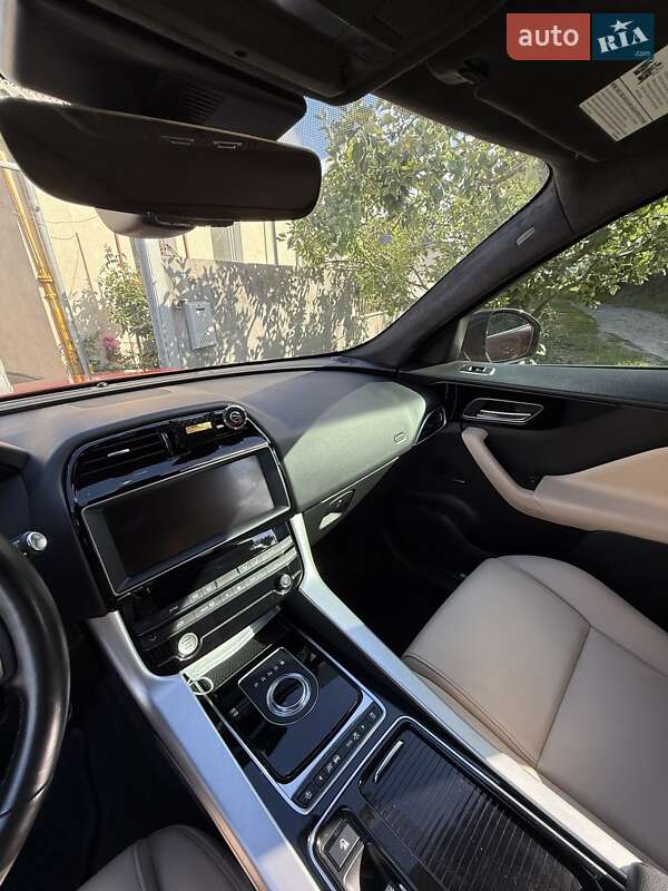 Позашляховик / Кросовер Jaguar F-Pace 2018 в Харкові