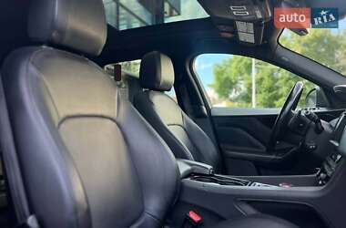 Позашляховик / Кросовер Jaguar F-Pace 2016 в 