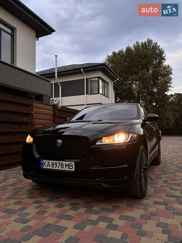 Внедорожник / Кроссовер Jaguar F-Pace 2020 в 