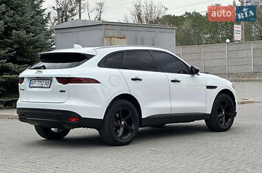 Позашляховик / Кросовер Jaguar F-Pace 2017 в 