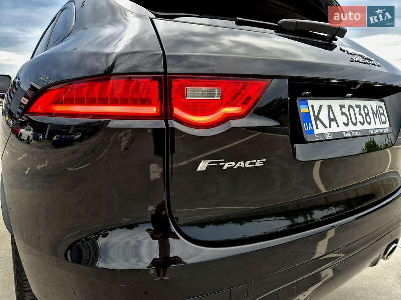 Позашляховик / Кросовер Jaguar F-Pace 2017 в Києві
