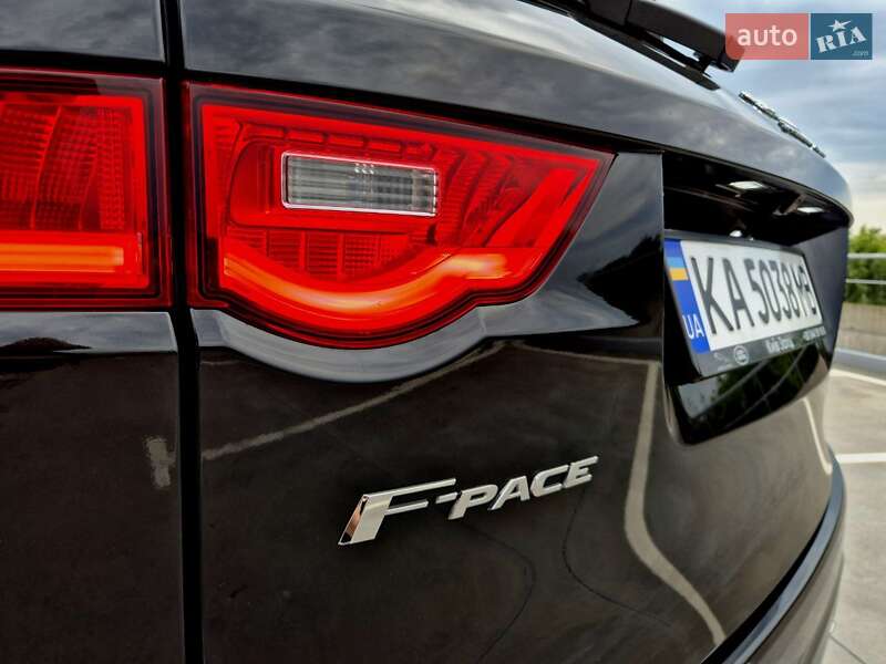 Позашляховик / Кросовер Jaguar F-Pace 2017 в Києві
