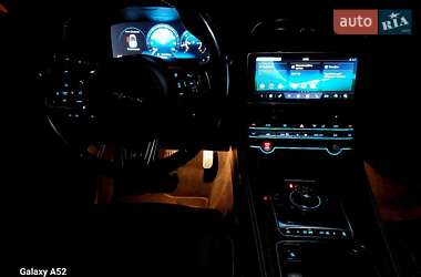 Внедорожник / Кроссовер Jaguar F-Pace 2016 в 