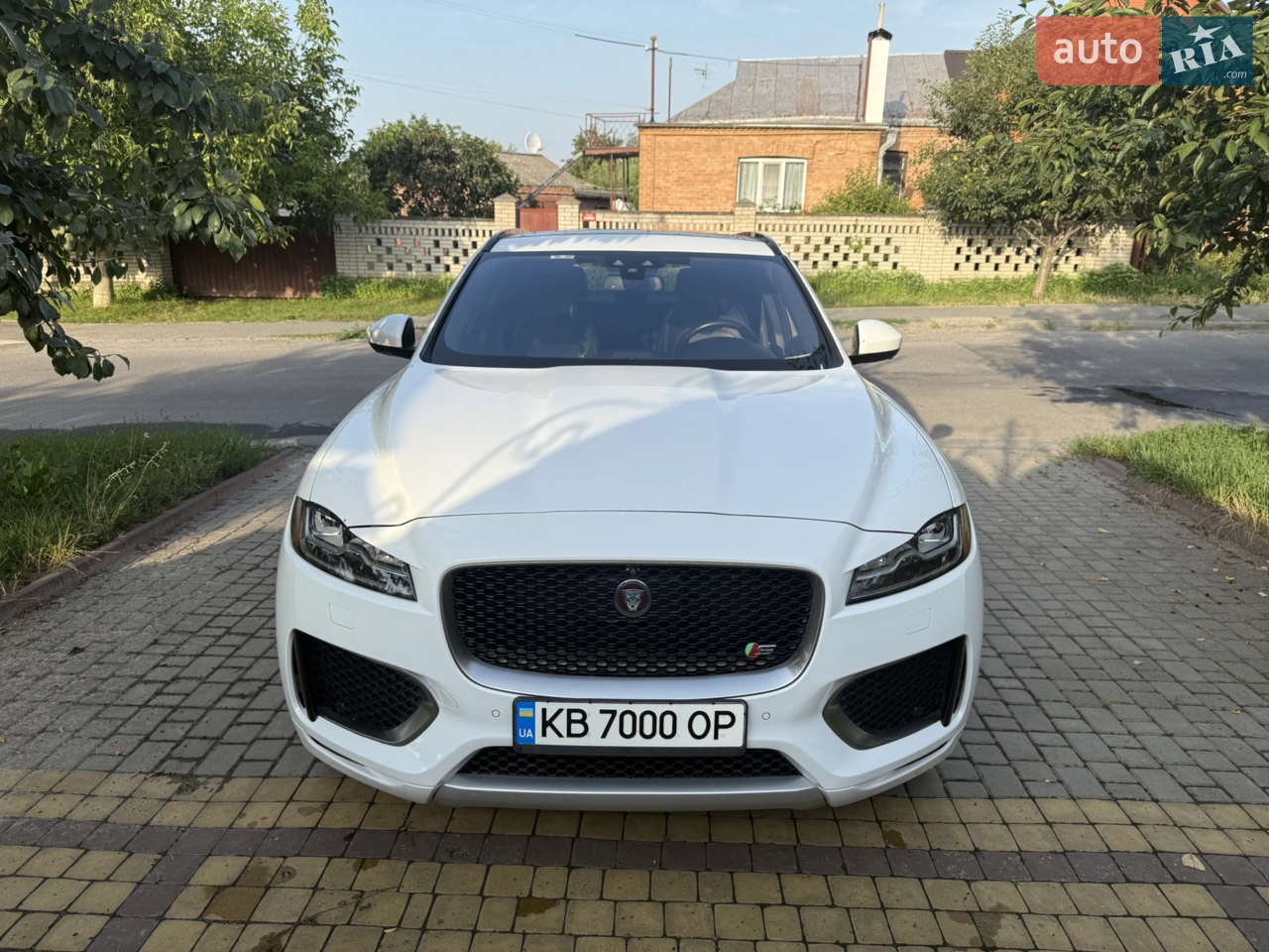 2018 Jaguar F-Pace - мініатюра 110