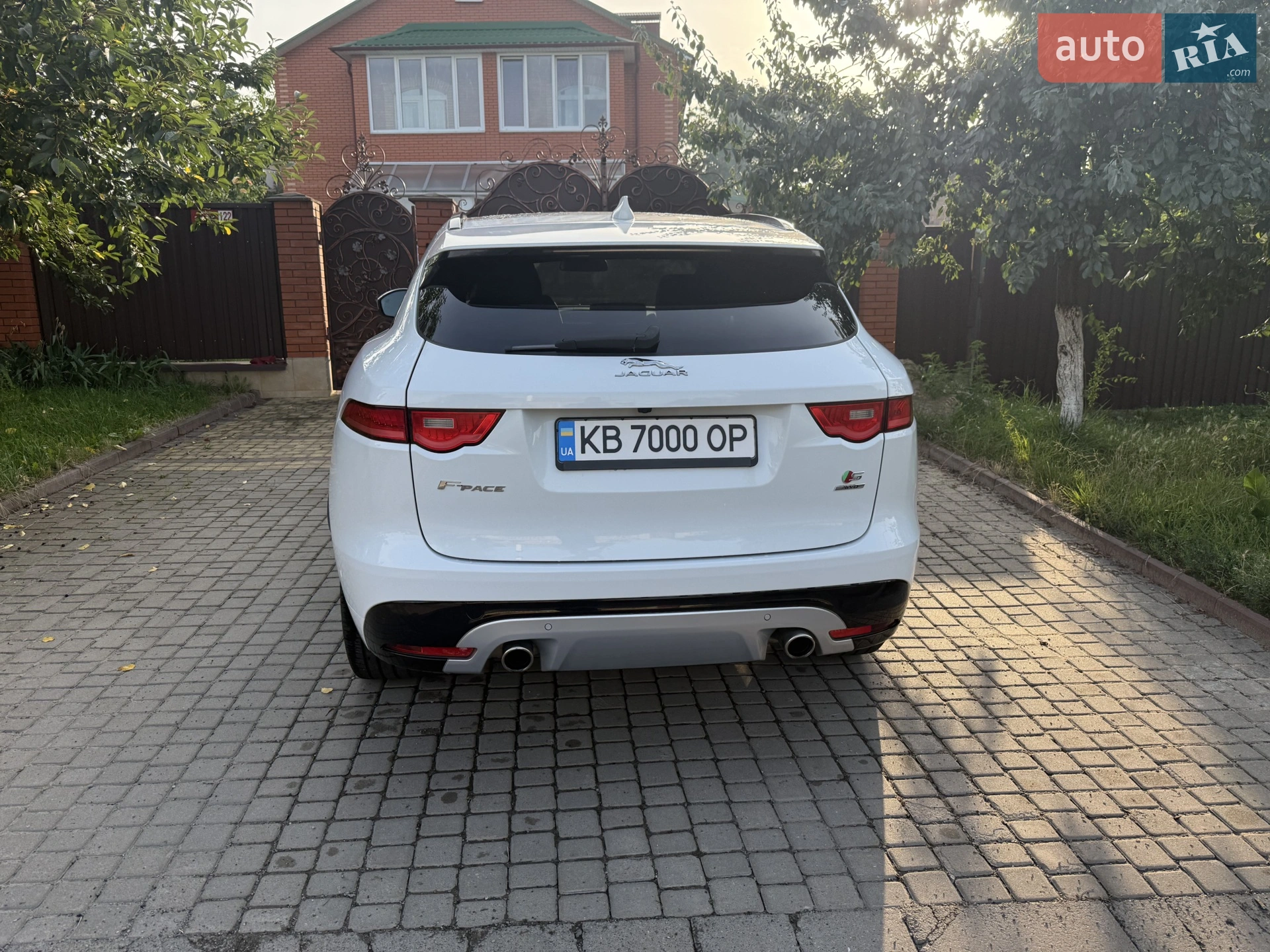 2017 Jaguar F-Pace - мініатюра 7