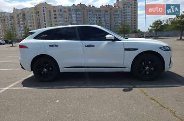 Позашляховик / Кросовер Jaguar F-Pace 2016 в 