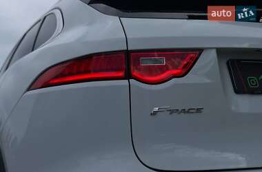 Внедорожник / Кроссовер Jaguar F-Pace 2018 в 