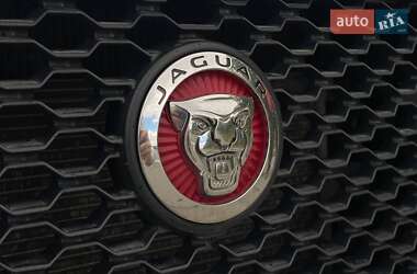 Внедорожник / Кроссовер Jaguar F-Pace 2018 в 