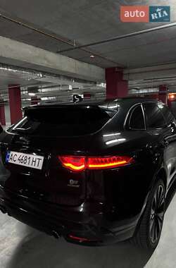Внедорожник / Кроссовер Jaguar F-Pace 2016 в 
