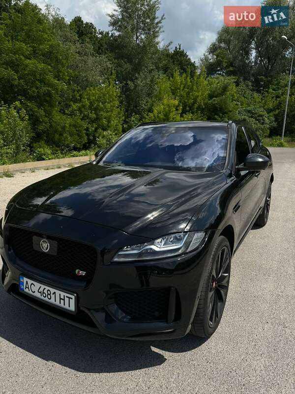 Внедорожник / Кроссовер Jaguar F-Pace 2016 в 