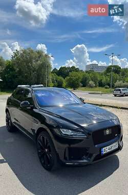 Внедорожник / Кроссовер Jaguar F-Pace 2016 в 