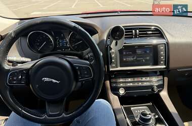 Позашляховик / Кросовер Jaguar F-Pace 2016 в 
