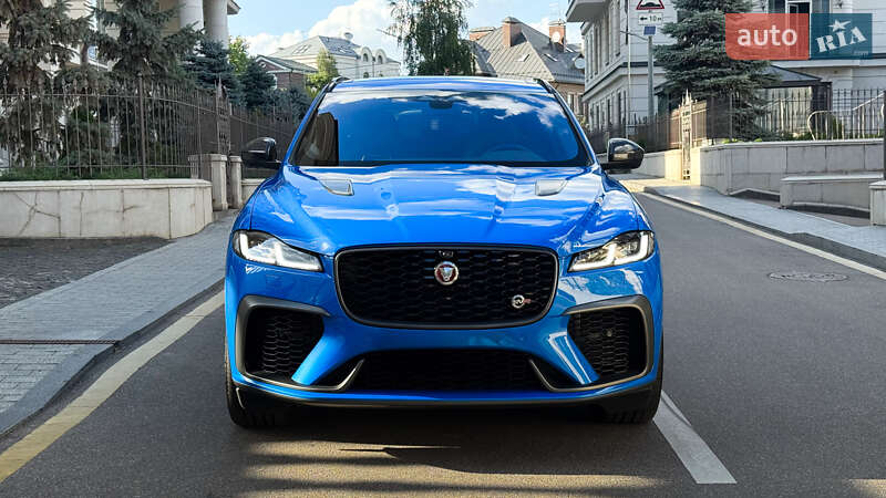 Внедорожник / Кроссовер Jaguar F-Pace 2021 в 