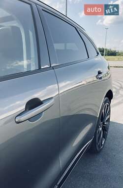 Позашляховик / Кросовер Jaguar F-Pace 2017 в 
