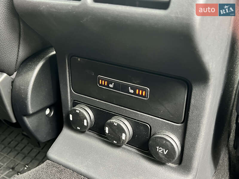 Внедорожник / Кроссовер Jaguar F-Pace 2017 в Нововолынске