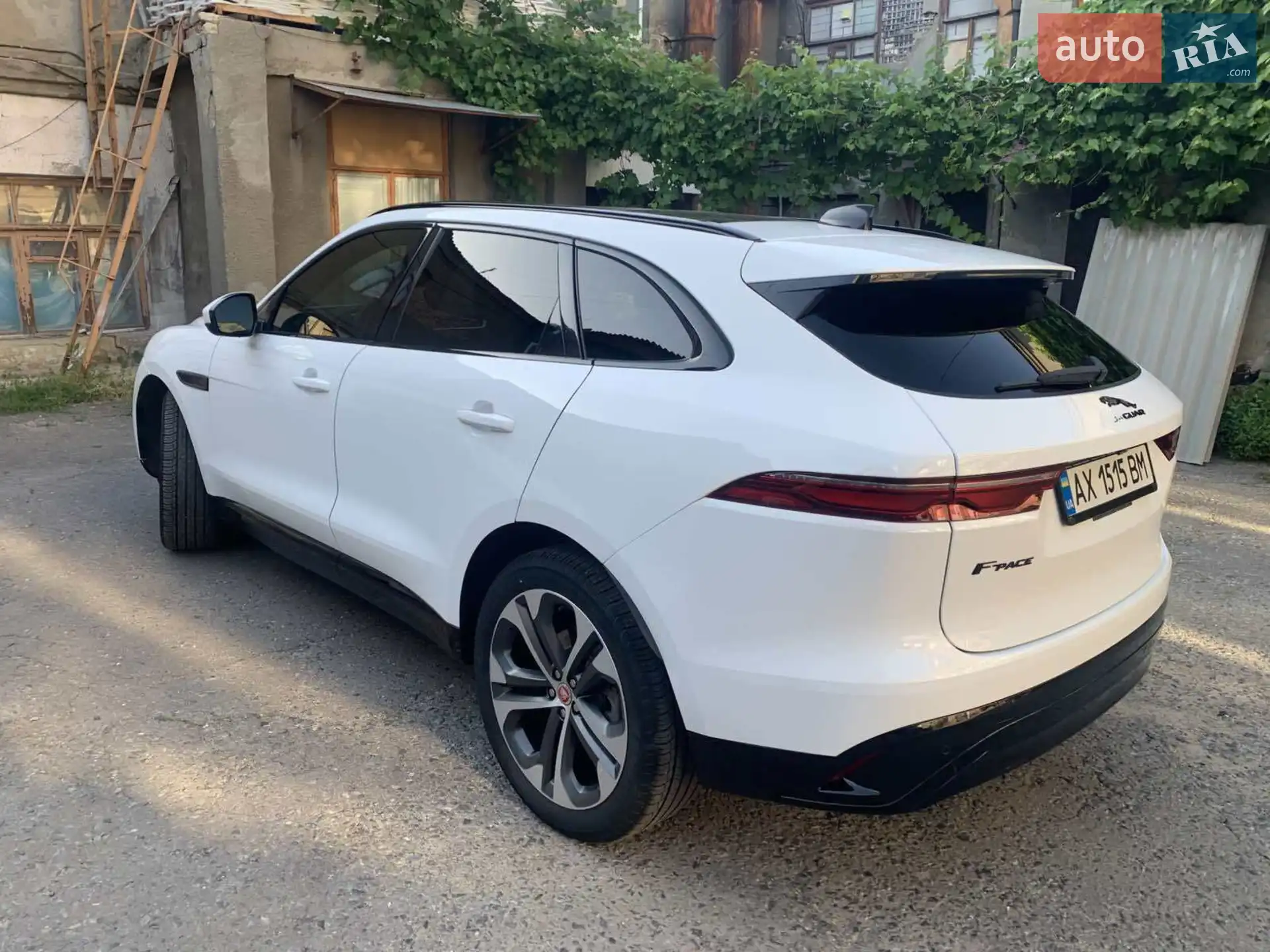 2022 Jaguar F-Pace - мініатюра 2