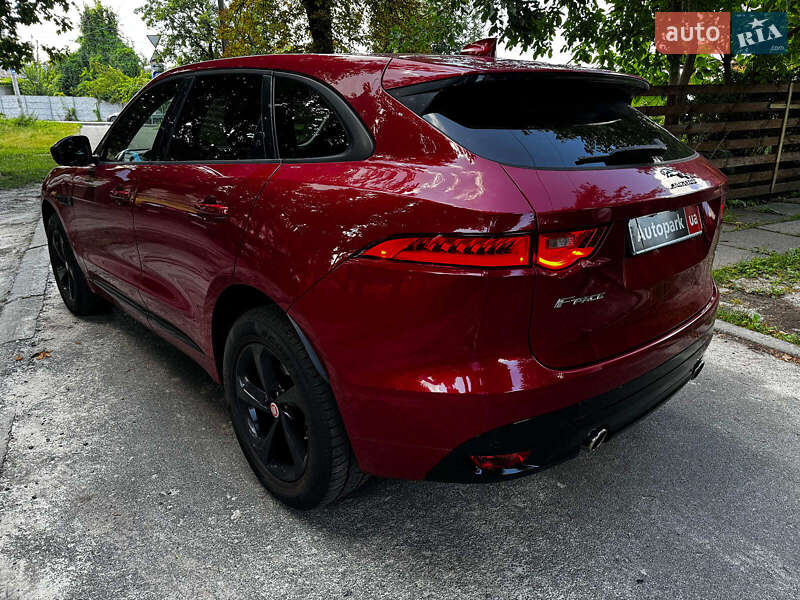 Внедорожник / Кроссовер Jaguar F-Pace 2016 в Киеве