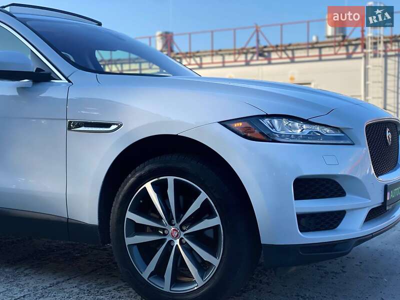 Внедорожник / Кроссовер Jaguar F-Pace 2017 в Киеве