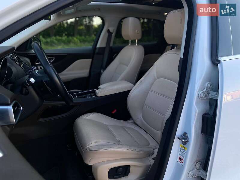 Внедорожник / Кроссовер Jaguar F-Pace 2017 в Киеве