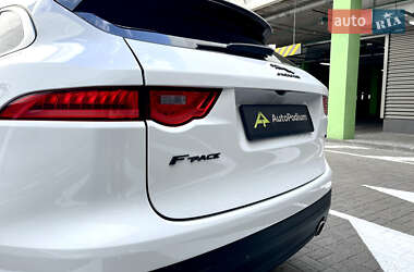 Внедорожник / Кроссовер Jaguar F-Pace 2019 в 