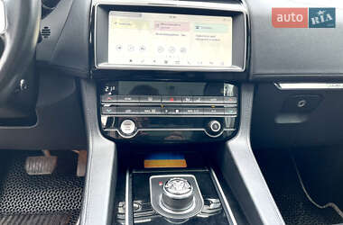 Внедорожник / Кроссовер Jaguar F-Pace 2019 в 