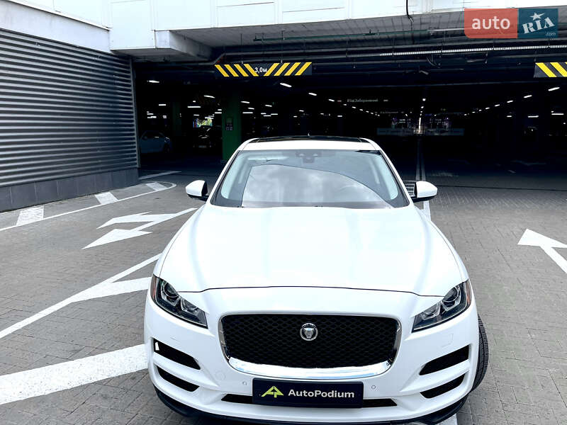 Внедорожник / Кроссовер Jaguar F-Pace 2019 в Киеве