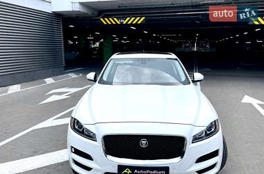 Внедорожник / Кроссовер Jaguar F-Pace 2019 в 
