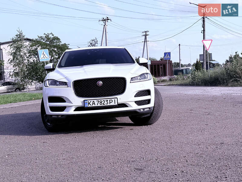 Jaguar F-Pace 2017