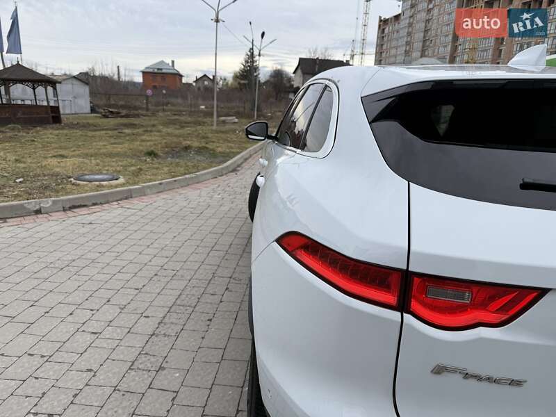 Позашляховик / Кросовер Jaguar F-Pace 2016 в Києві фото 12 Позашляховик / Кросовер Jaguar F-Pace 2016 в Києві