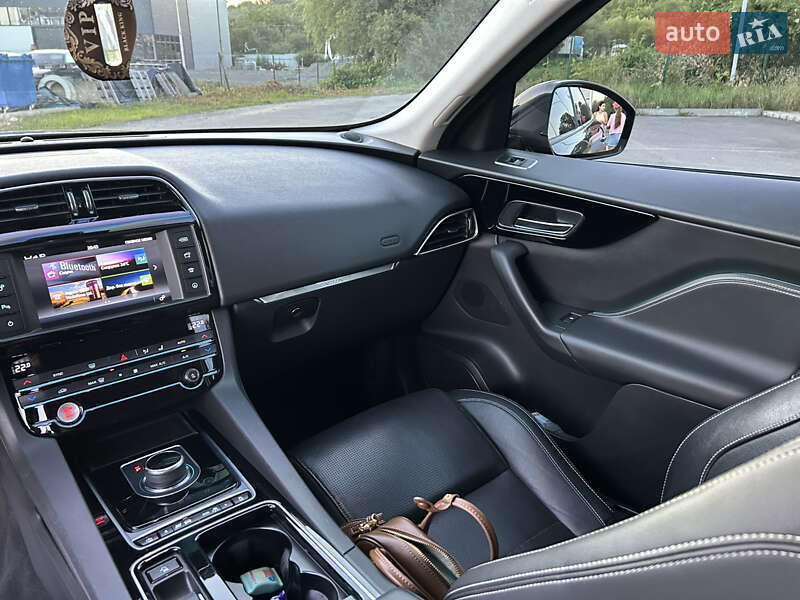 Внедорожник / Кроссовер Jaguar F-Pace 2017 в Мукачево