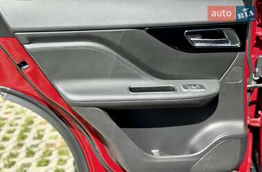 Позашляховик / Кросовер Jaguar F-Pace 2017 в 